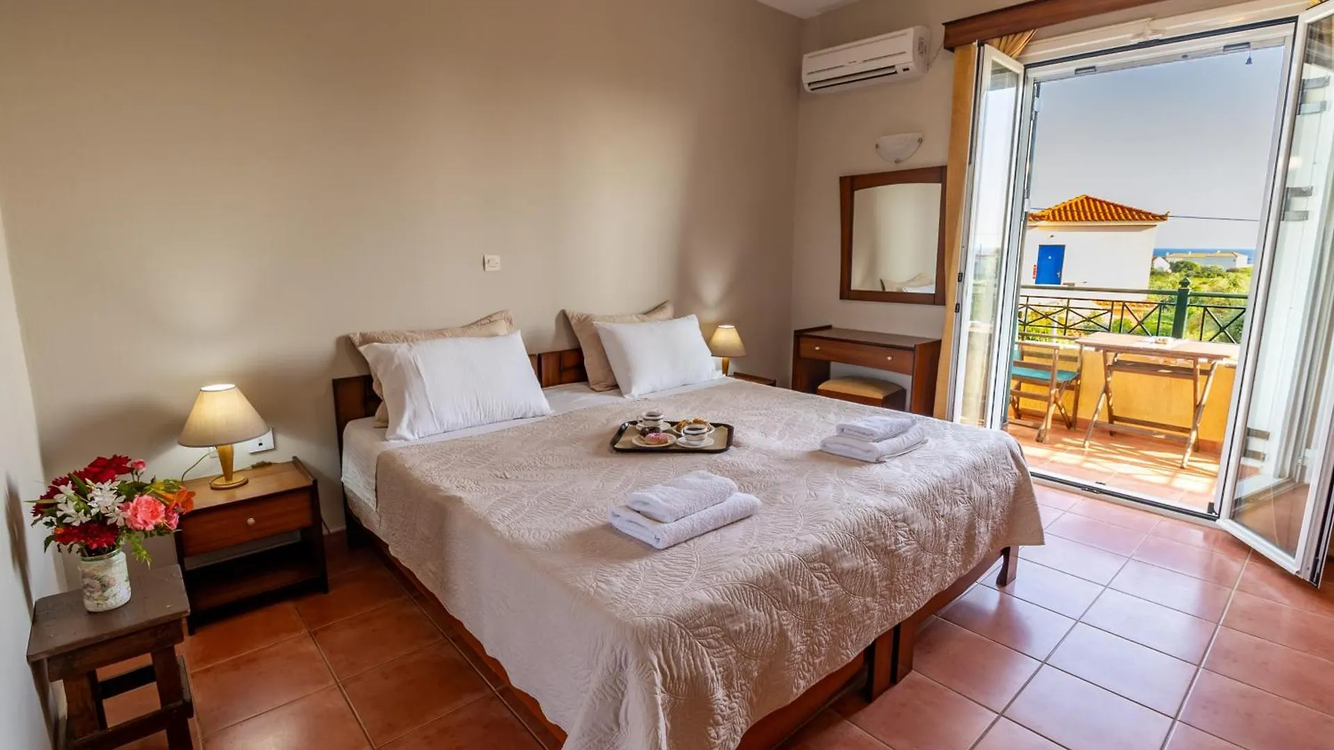 Vitoratos Studios Lixouri 0*,  Greece
