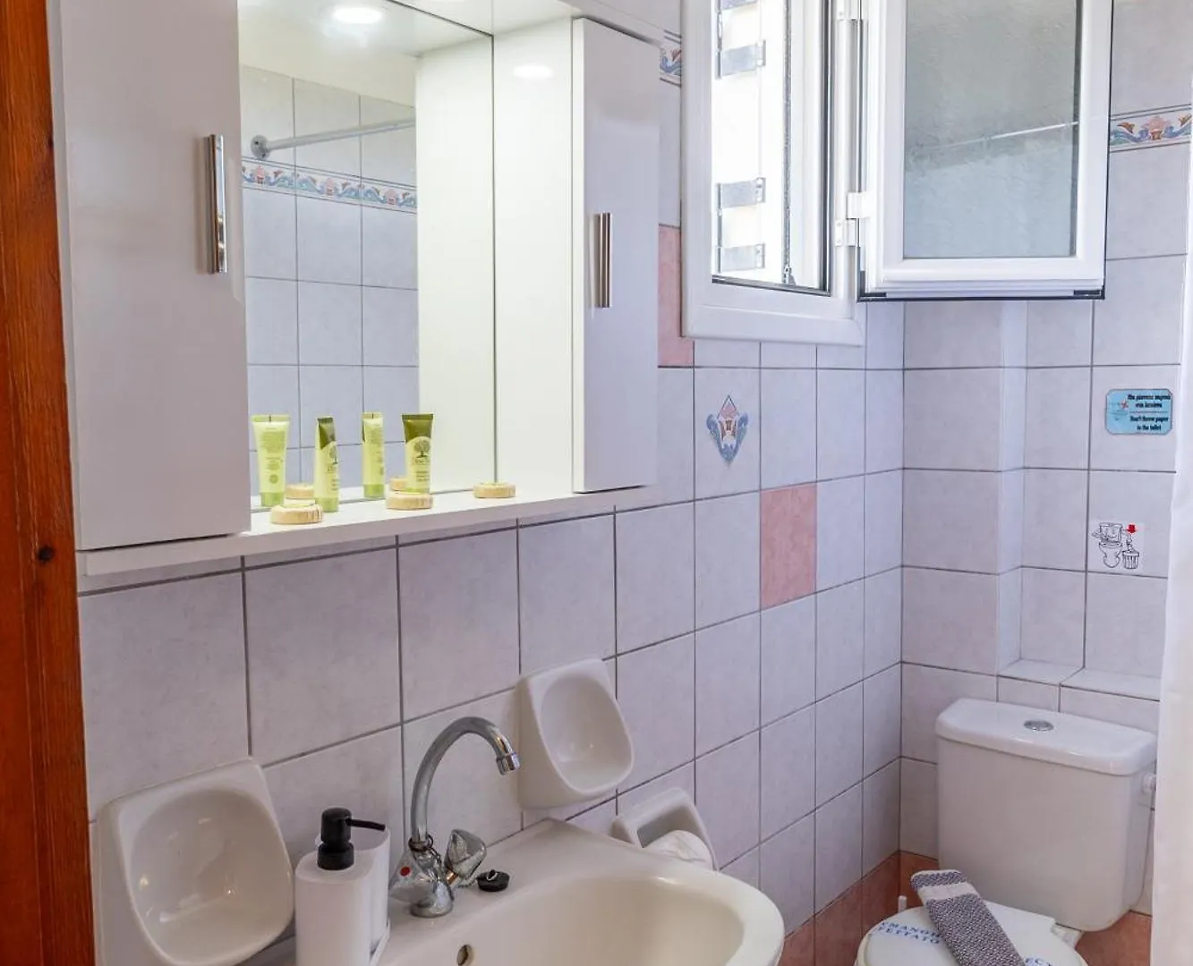Apartment Vitoratos Studios Lixouri
